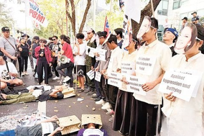 菲律宾公众拒认九段线! 要求中国撤离