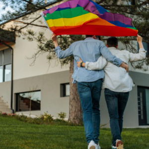 泰国拟吸引国际LGBTQ+退休人员，发展“粉色经济”