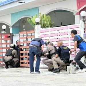 比特币悲剧：泰男子杀妻未遂，于警方对峙数小时