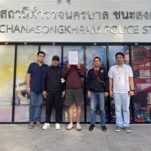 中国男子非法带团在曼谷被捕！