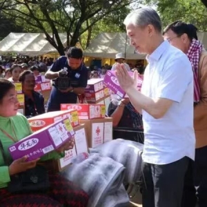 汪文斌带领中方援助队抵达柬埔寨灾区，助力民众重返家园