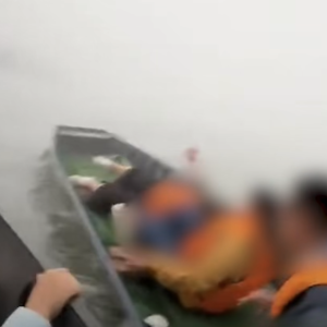 泰清迈水库快艇相撞 游客受伤警示水上安全