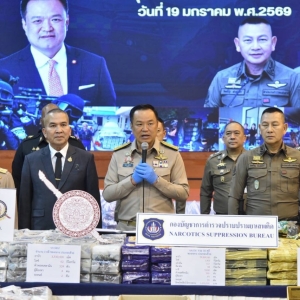 泰国百日扫毒风暴：3.3亿疯药！近9万人落网！