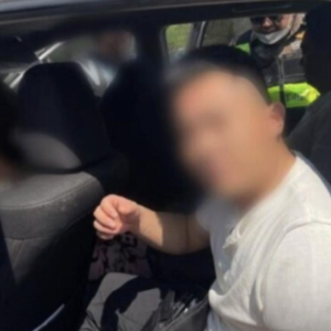 中国灰产人员偷渡泰国曝光,一家三口成“活挡箭牌”!